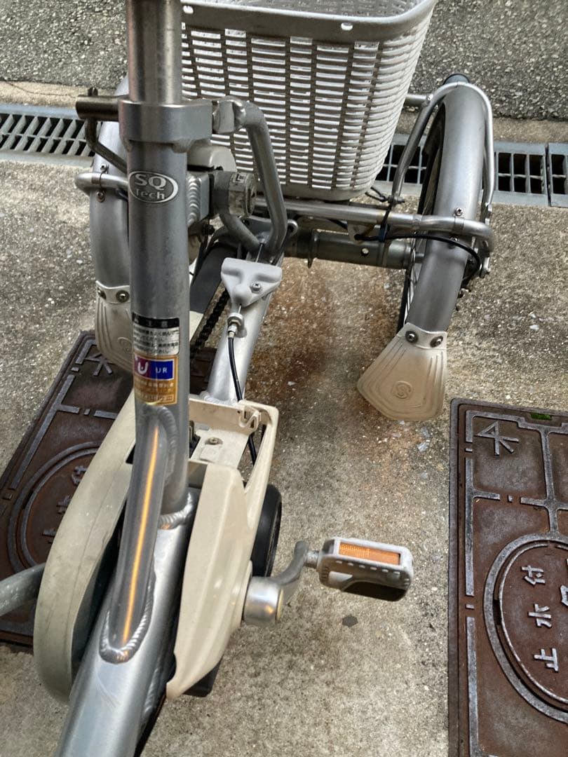 直接引き取り希望　ブリヂストン　電動　三輪車