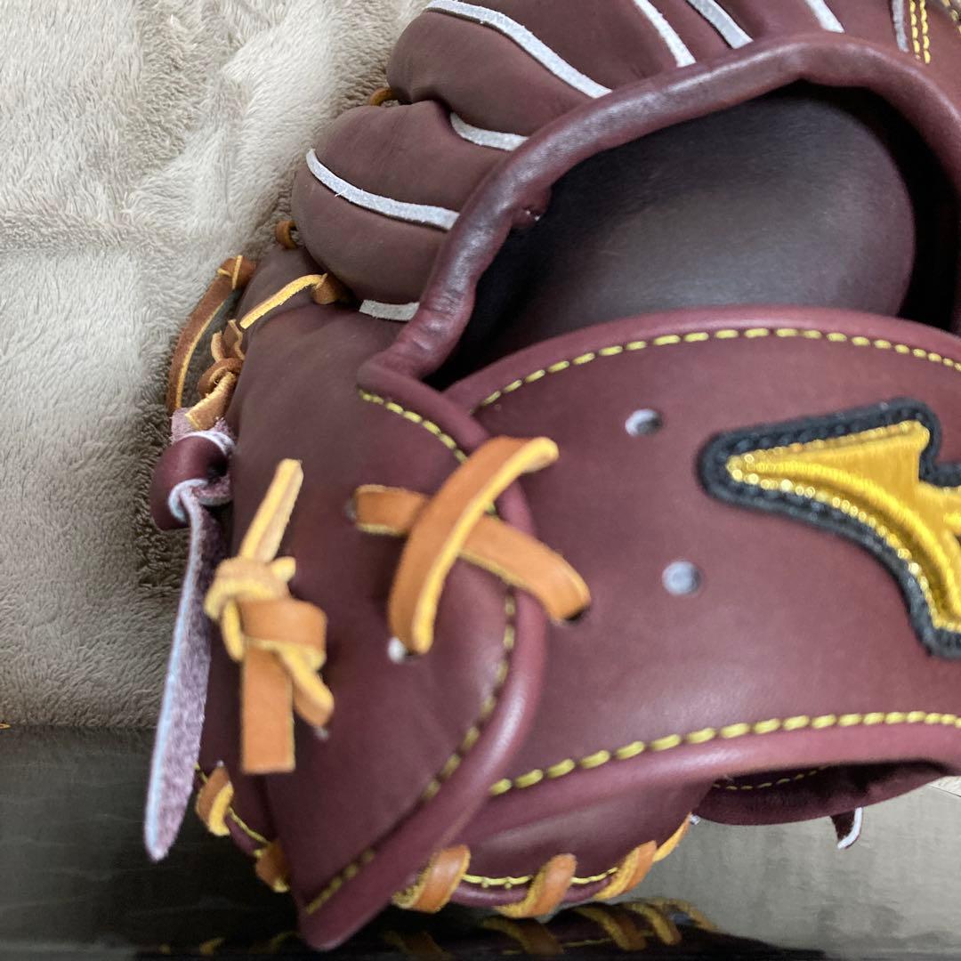 硬式野球　外野手用グローブ　右投用