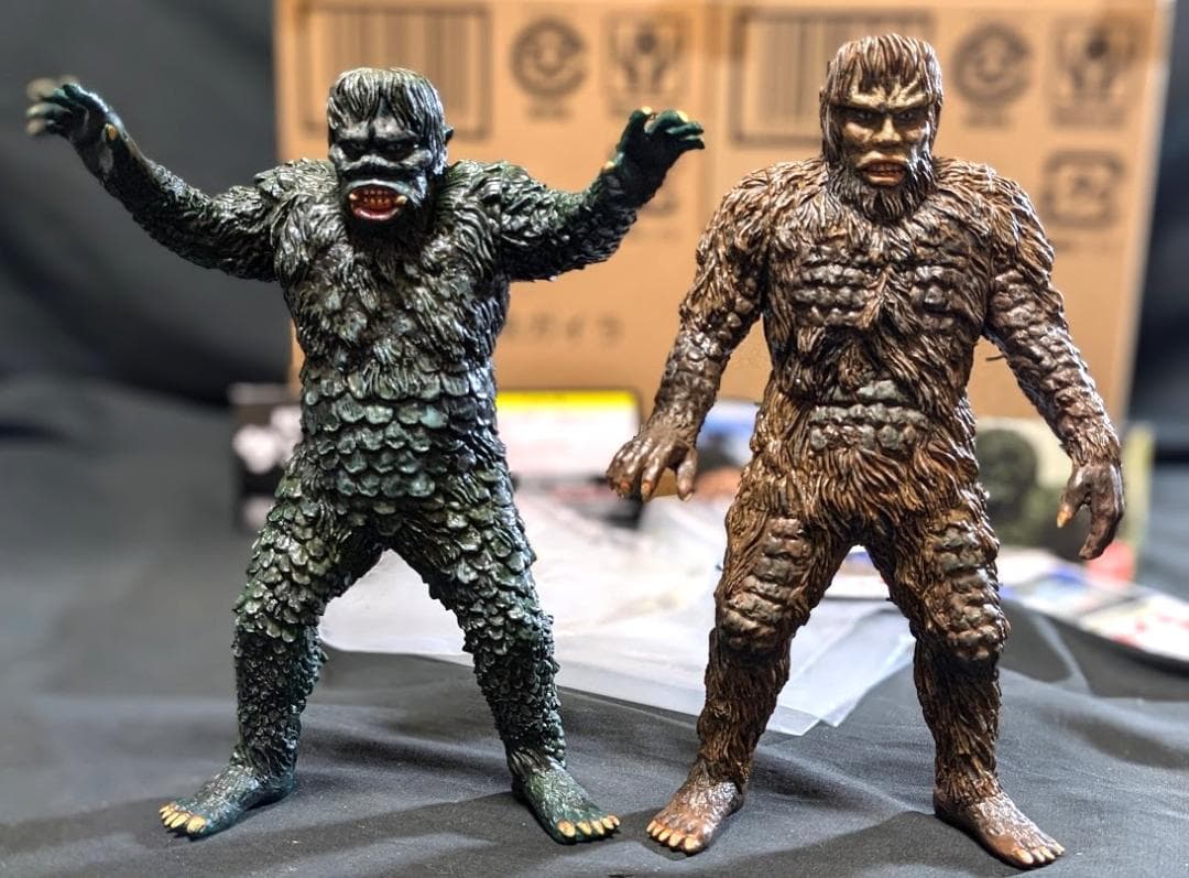 サンダ＆ガイラ怪獣番外地（バンダイプレミアム）ソフビフィギュア２体セット