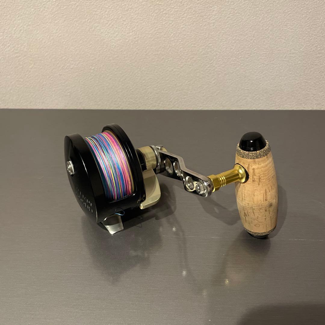 Accurate リール ブラック コルクハンドル