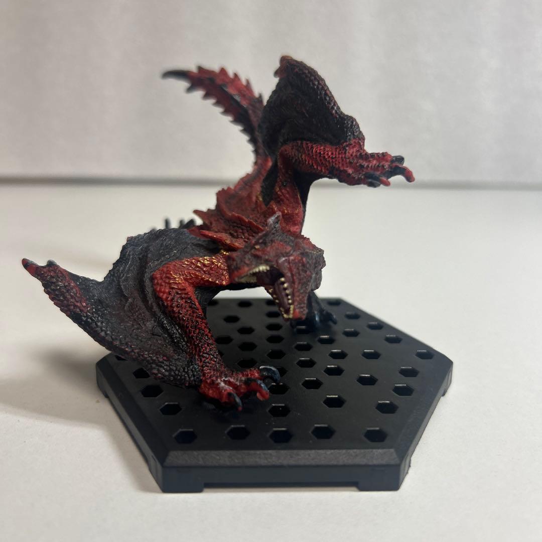 モンスターハンター　ティガレックス フィギュア　４種類