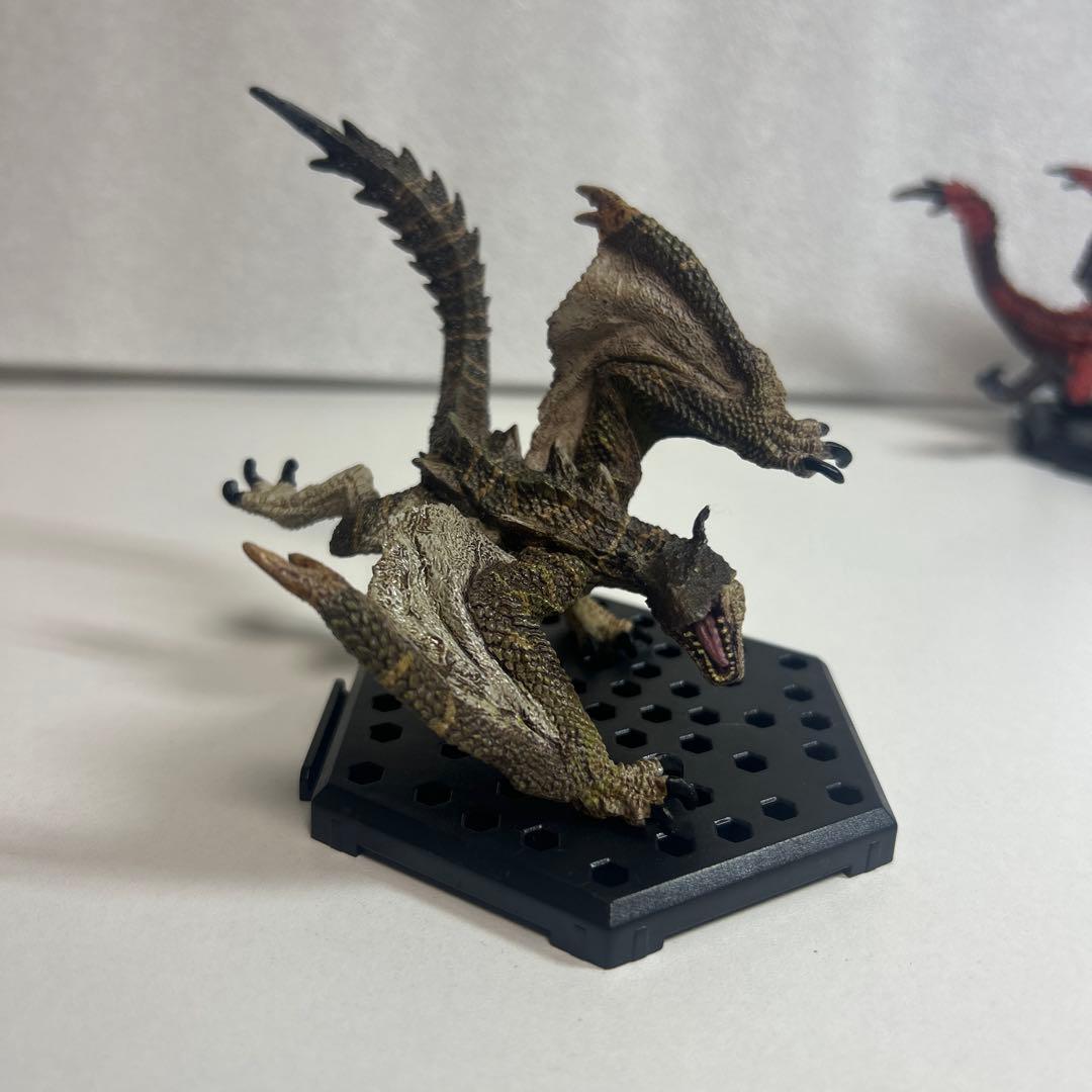 モンスターハンター　ティガレックス フィギュア　４種類