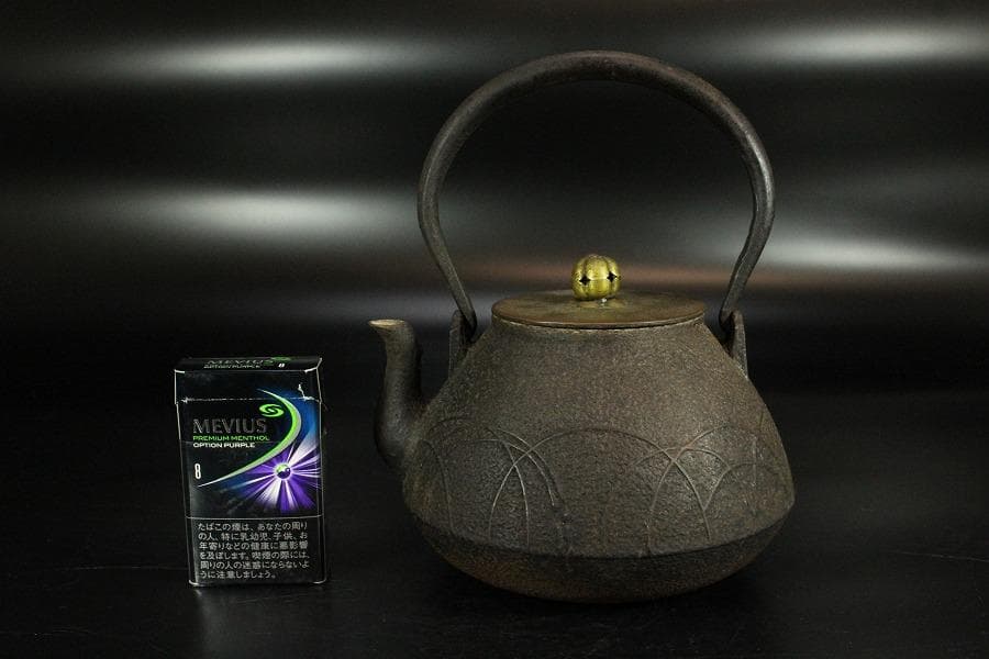 鉄瓶 野草 龍文堂(K-LC590)