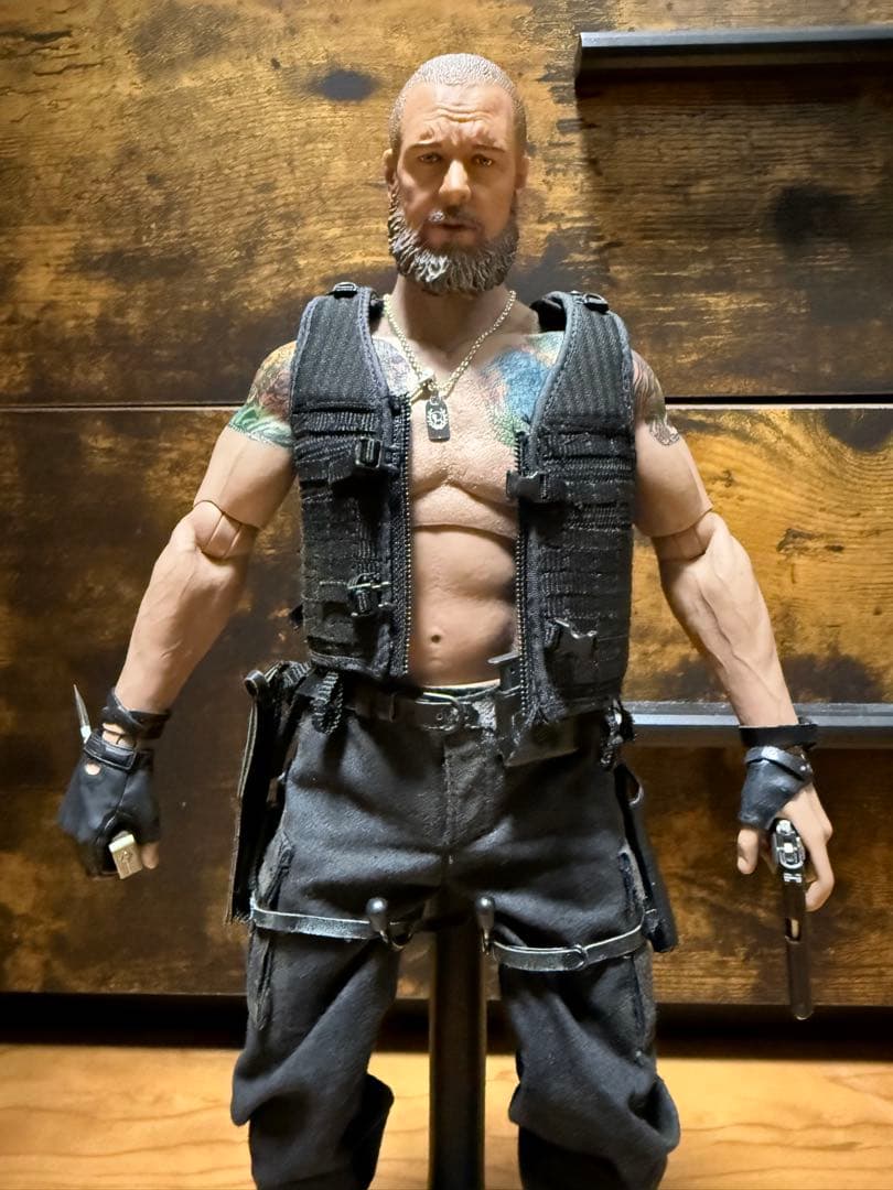 ホットトイズ エクスペンダブルズ バーニー 素体 ラッセル・クロウ 似