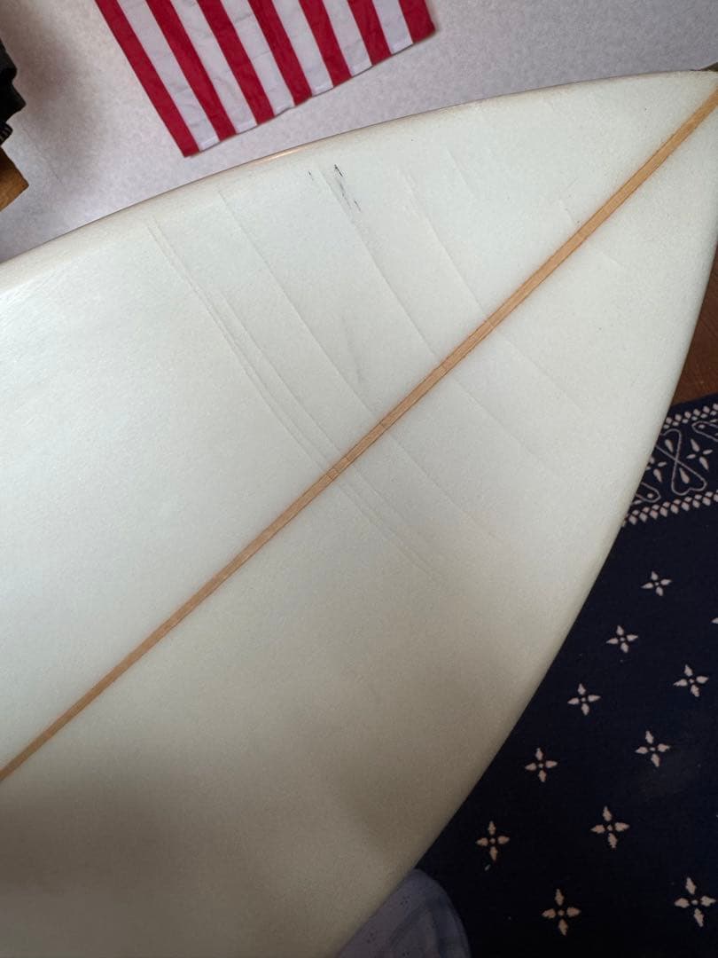 アルメリック 5'8\" トライフィンショートボード