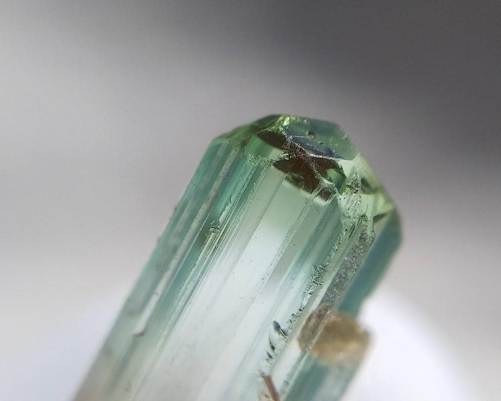 353 バイカラー トルマリン コンゴ産 結晶 原石