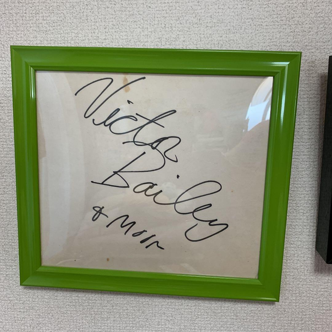 （稀少）ヴィクターベイリー 直筆サイン色紙