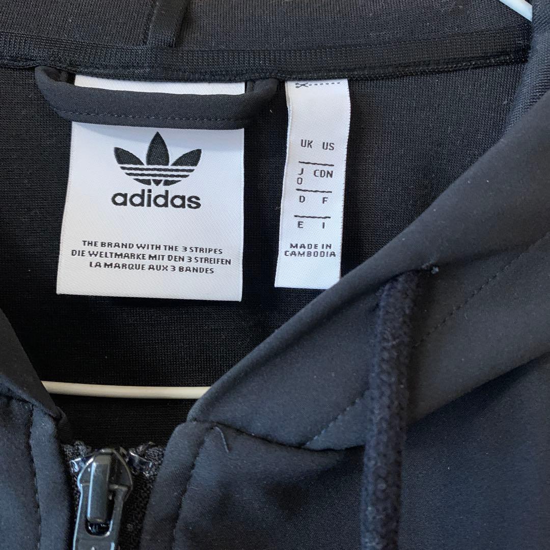 アディダスオリジナルス　セットアップ　パーカー　ジャージ　ブラックホワイトライン