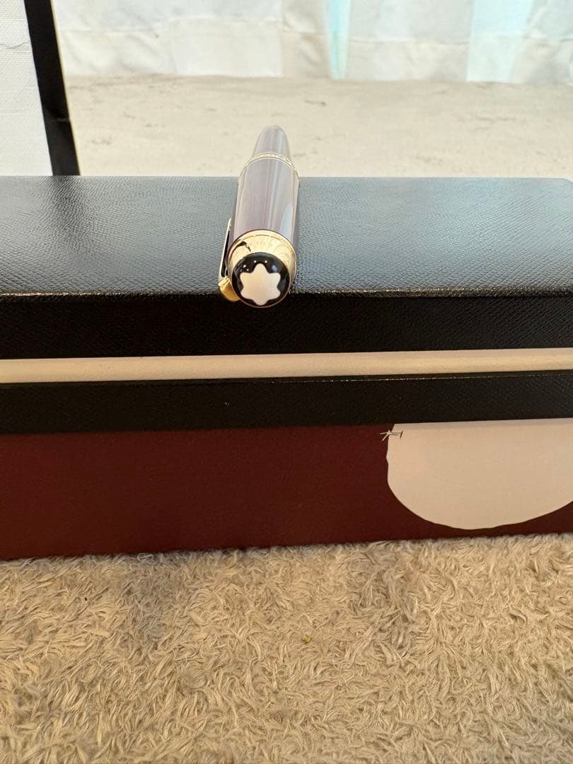 新品未使用MONTBLANC 希少モデル定価10万以上！