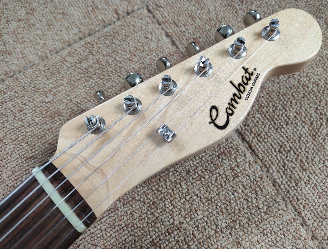 Combat カスタムテレキャスター 3トーンサンバースト