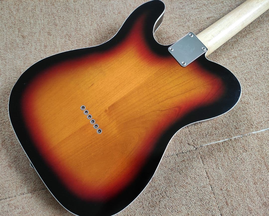 Combat カスタムテレキャスター 3トーンサンバースト