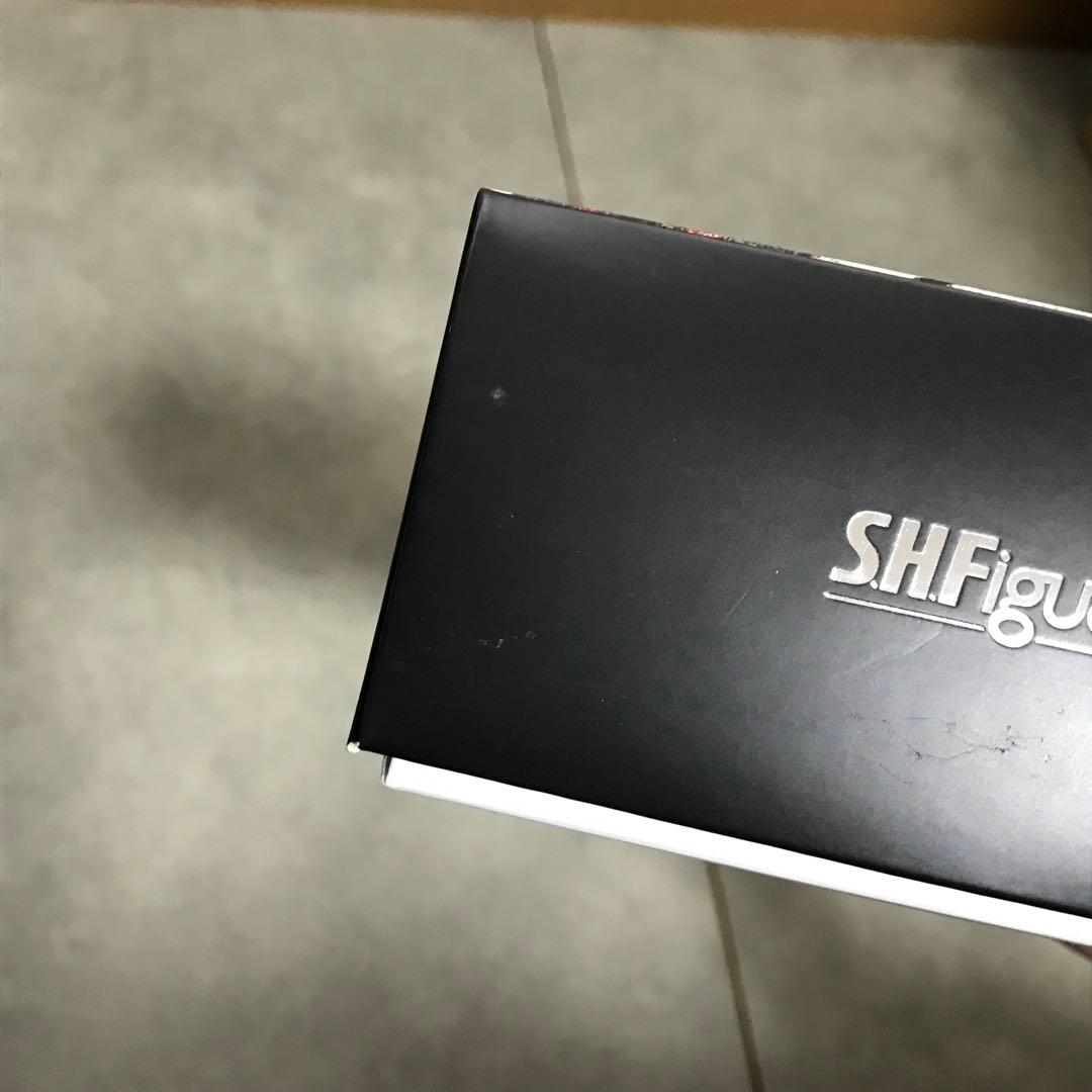 仮面ライダーカブト　ハイパーフォーム 真骨彫製法　フィギュアーツ