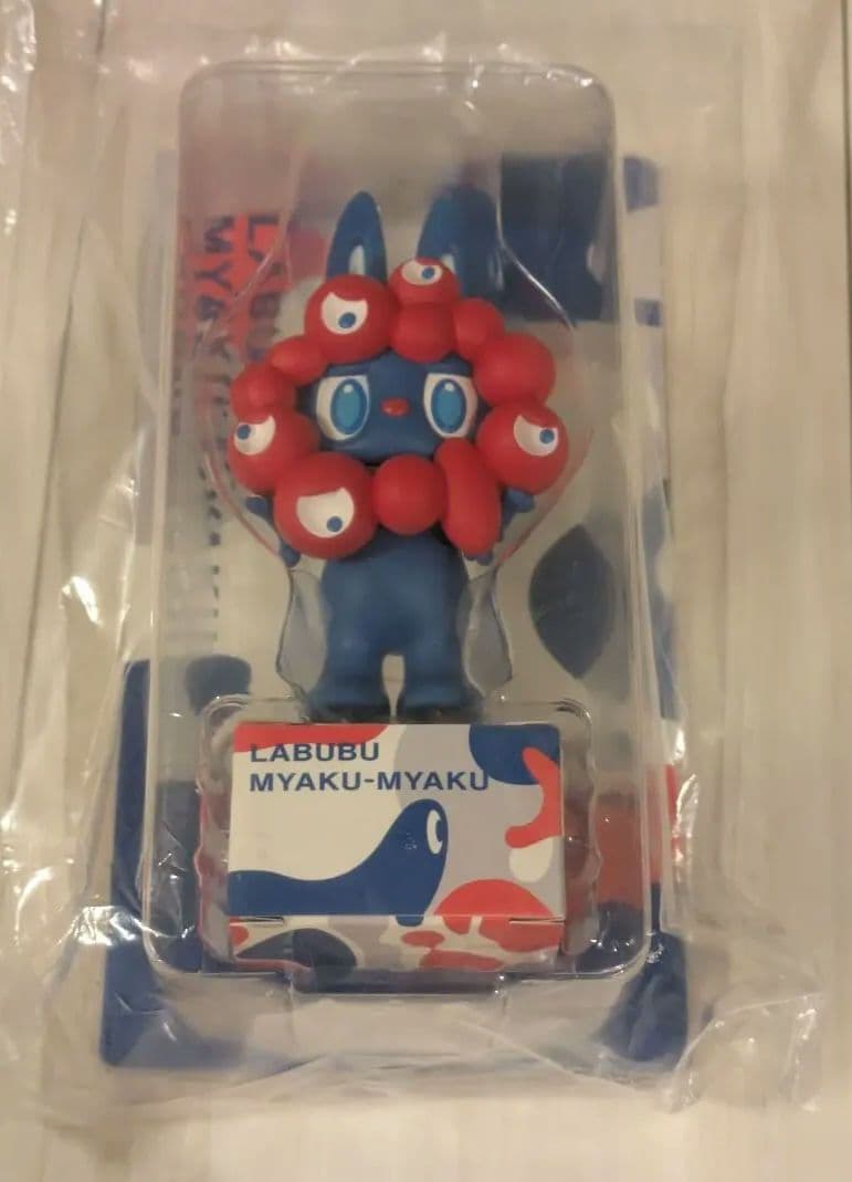 大阪関西万博 LABUBU ラブブ×ミャクミャクコラボ　フィギュア　正規品