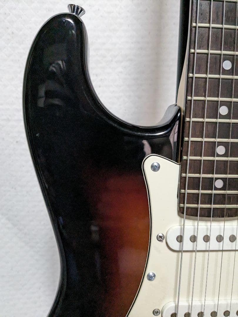 バッカス　ストラトキャスター　エレキギター　サンバースト　美品