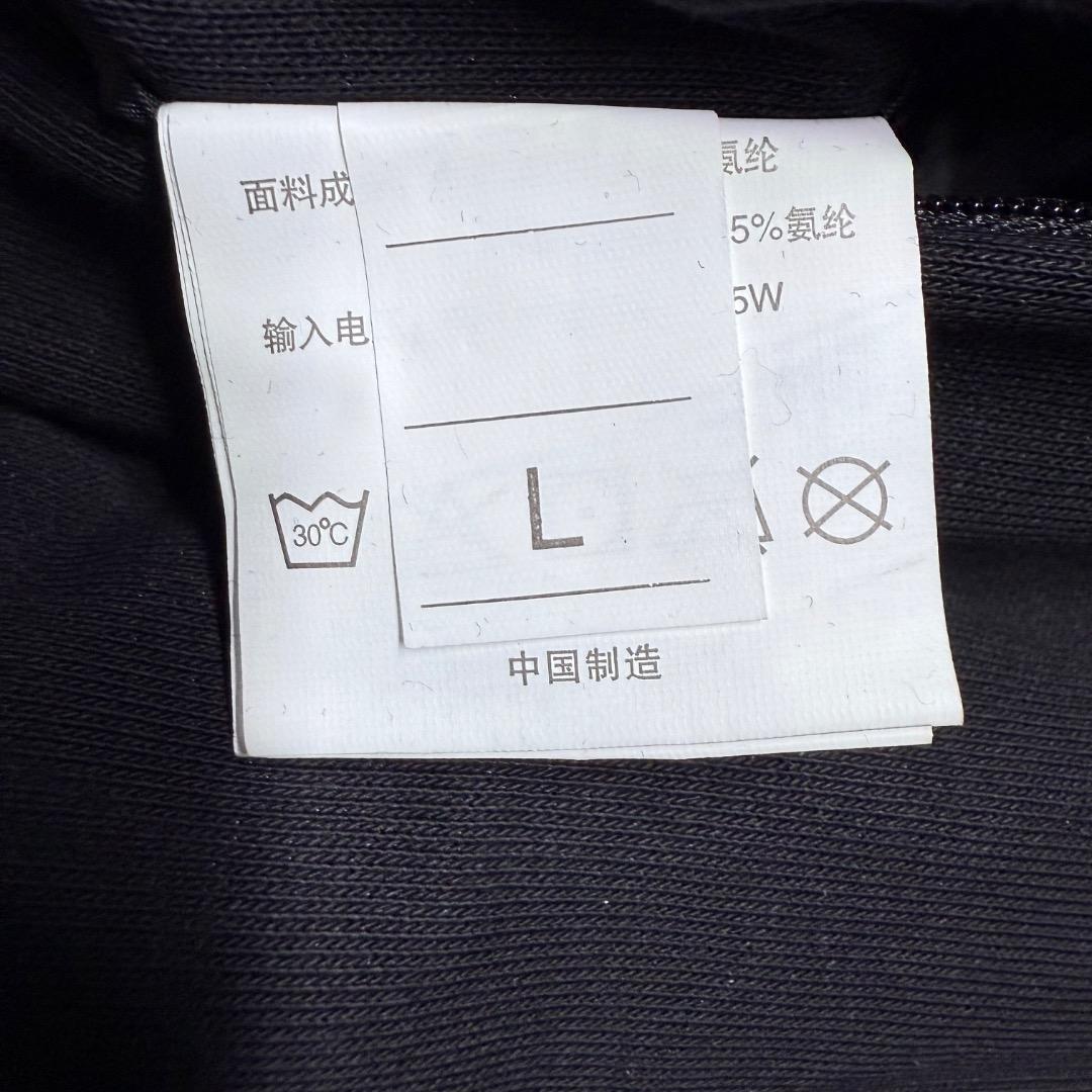 ◉Aa右1005 未使用保管品 電熱インナー 男女兼用 上下セット 黒 L