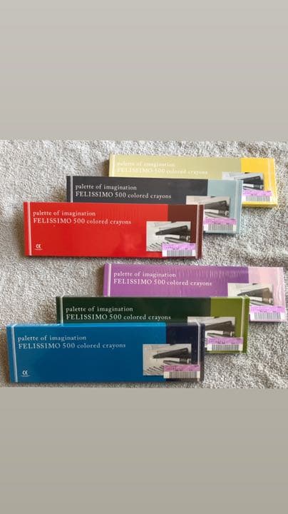 500色のクレヨン　くれよん　フェリシモ　新品　20箱