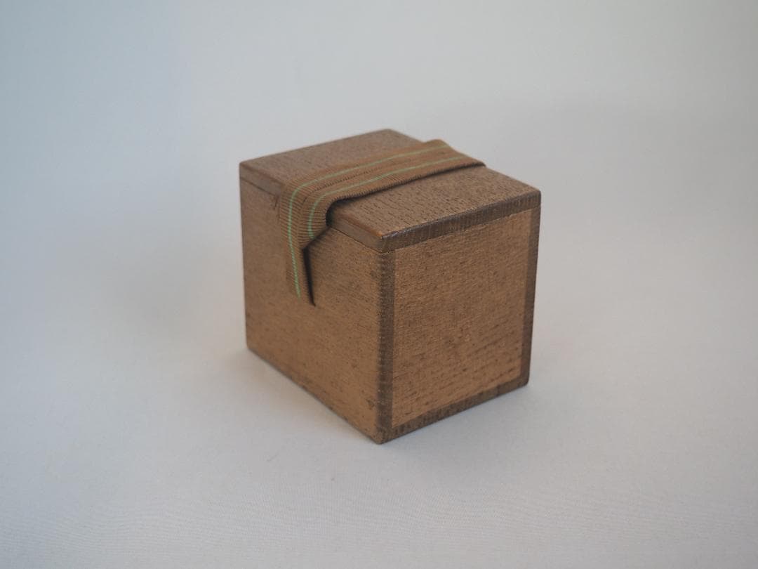 裏千家11世玄々斎宗室御書付『青磁梟形香合』