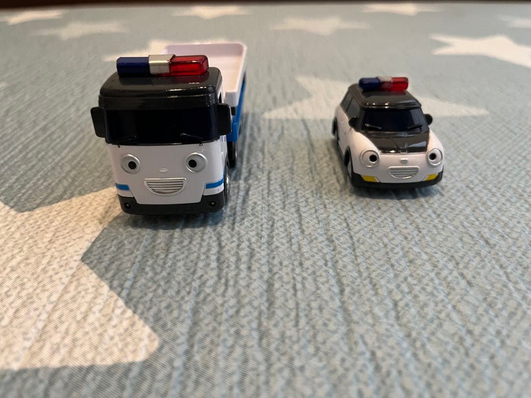 ちびっこバス　タヨ　仲間達　アリス　パット　ハート　スピーディー　ポコ　クリス