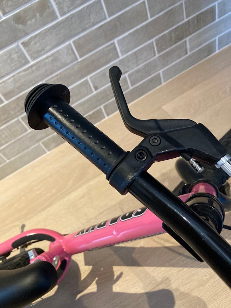 SPARKY スパーキー　キックバイク　ピンク　ブレーキ　スタンド付