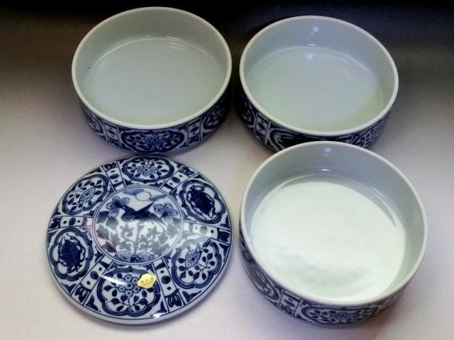 鉢■平安【陶峰造】染付古代紋三段重鉢 手描き 花唐草紋 京焼 清水焼 お重 高級