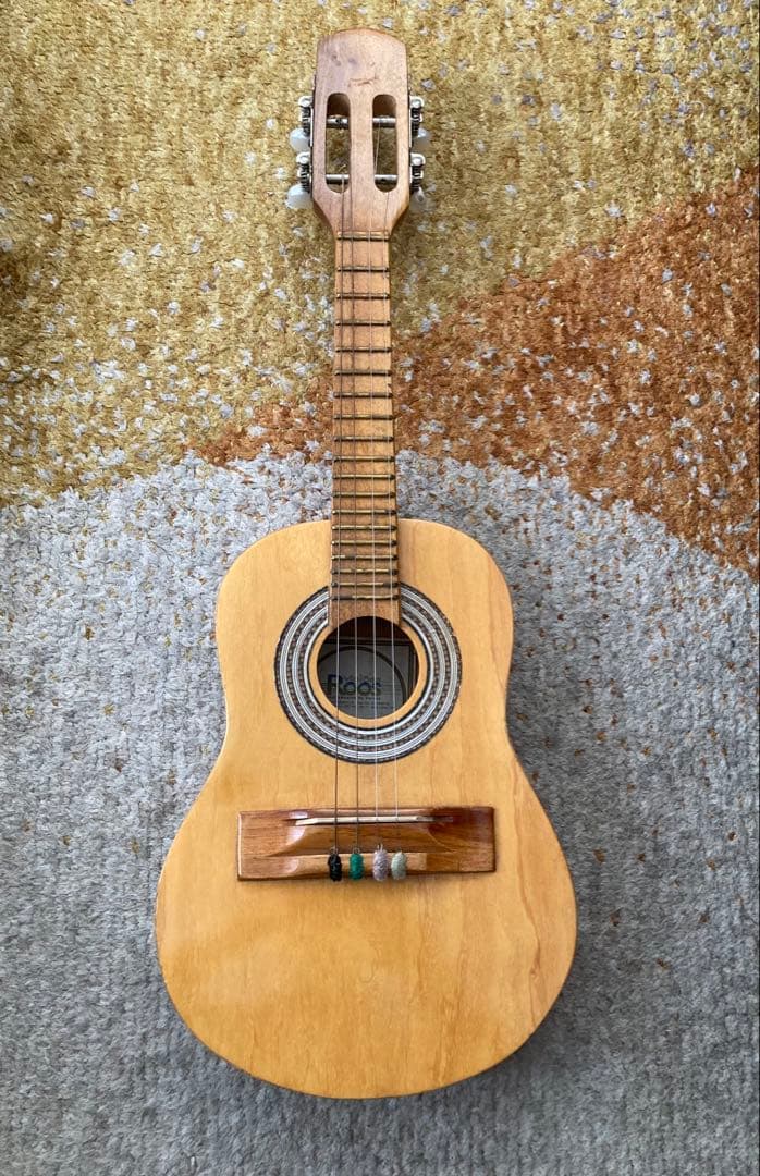 カヴァキーニョ　cavaquinho