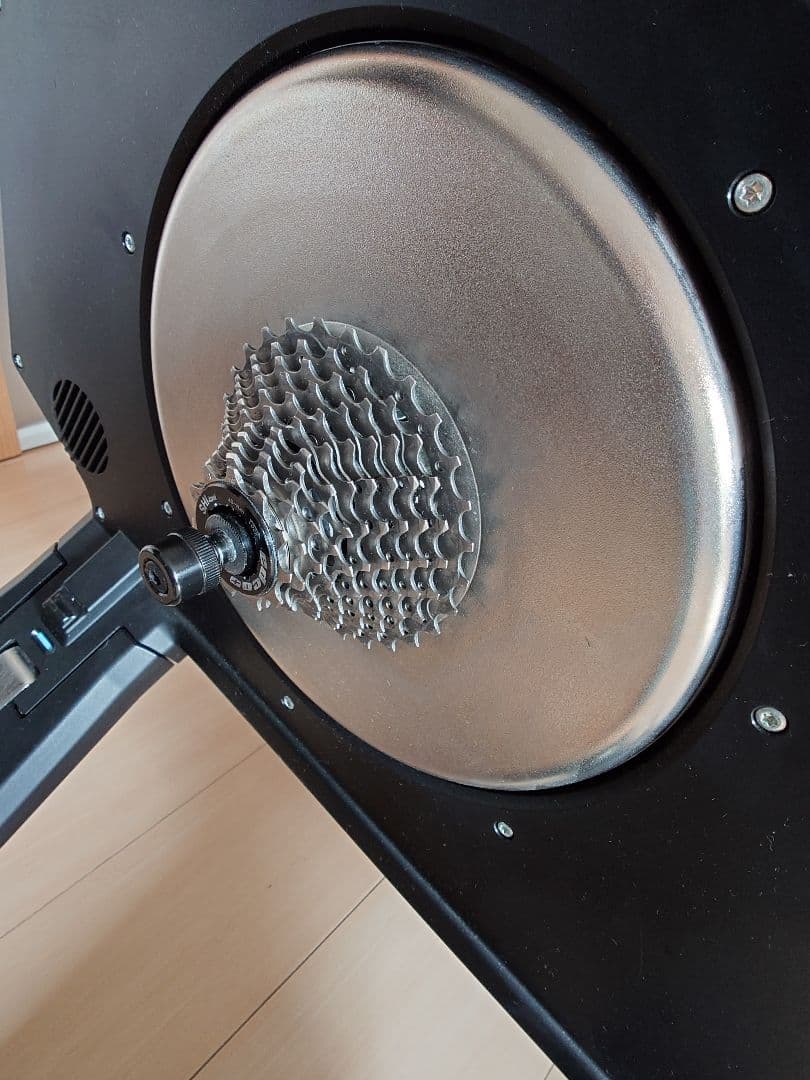 Tacx 折りたたみ式ローラー台 電源アダプター付き