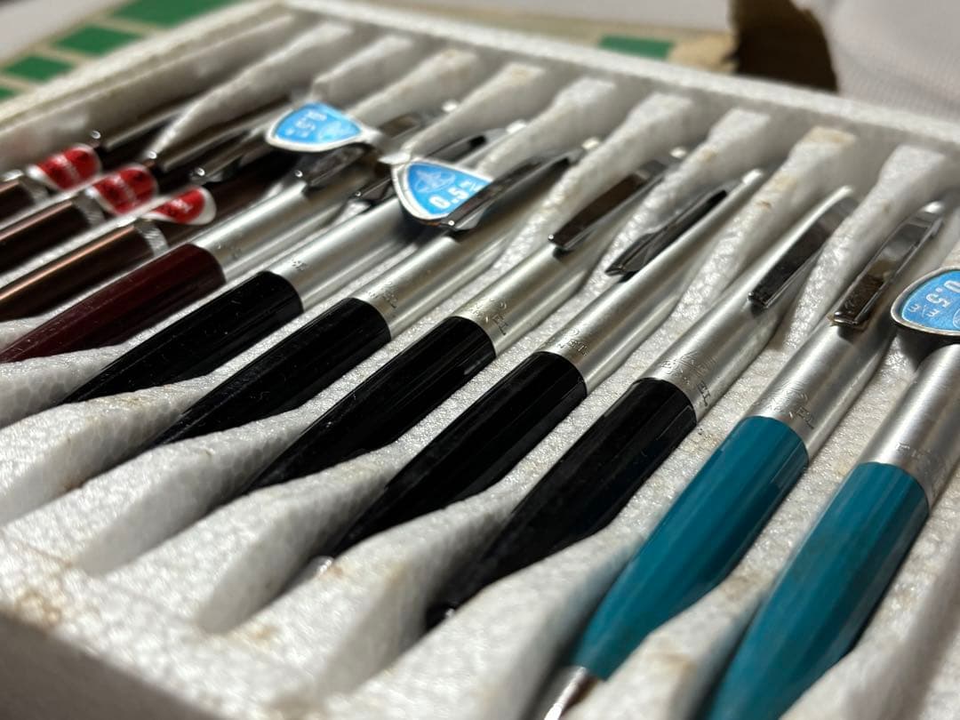 【廃番】ぺんてる5美品　11本セット　ダース箱付き