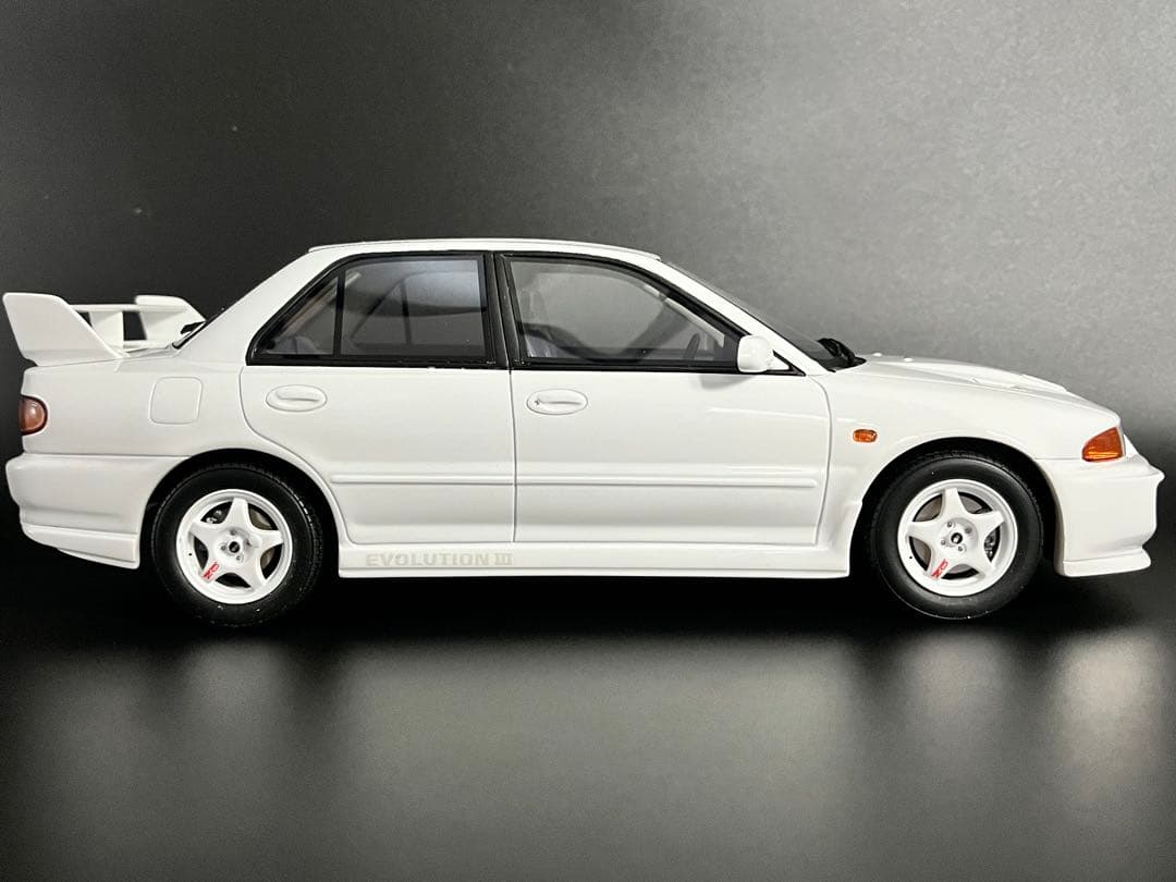 OTTO 1/18 ランサー エボリューションⅢ ホワイト ランエボ3