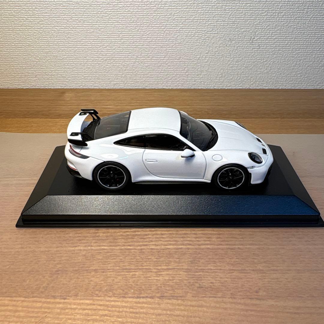 ミニチャンプス　ポルシェ　 911 GT3 1/43 ミニカー　ホワイト