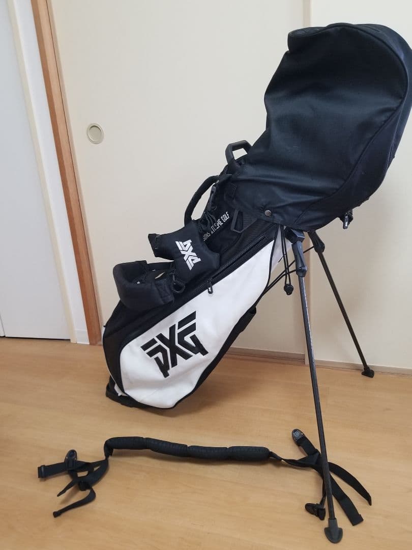 PXG スタンドバッグ ブラック/ホワイト