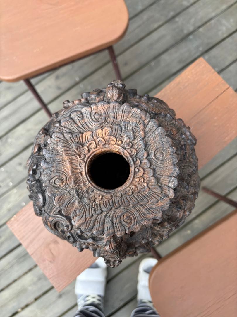 インドネシア？木製 彫刻装飾品壺