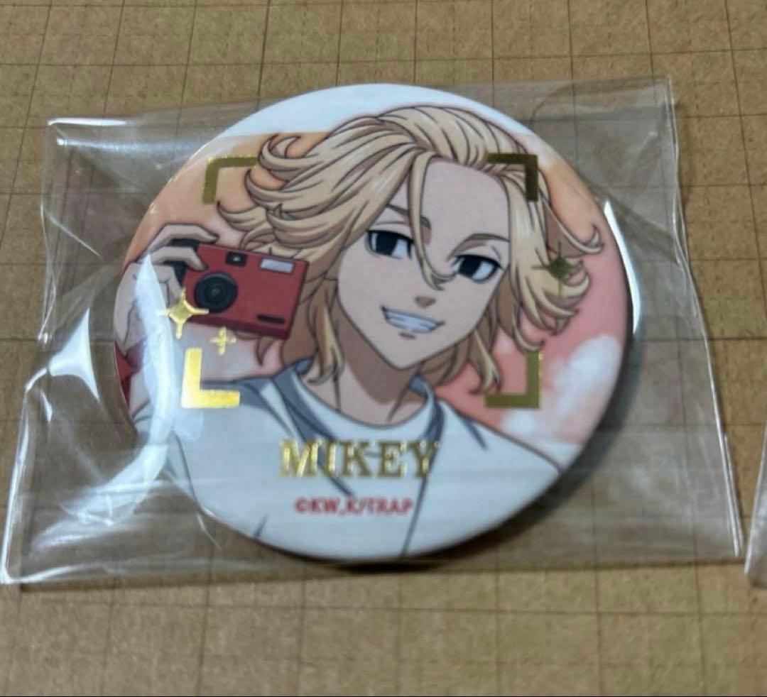 ハピネス缶バッジ 佐野万次郎 カメラさんぽ 描き下ろし 箔押し缶バッジ 2点