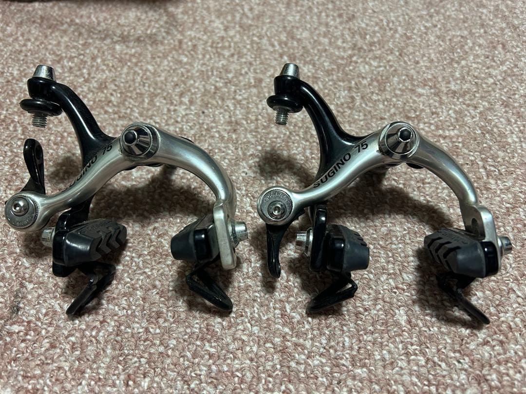 美品スギノSugino 75 キャリパーブレーキ シルバー/ブラック※箱付き