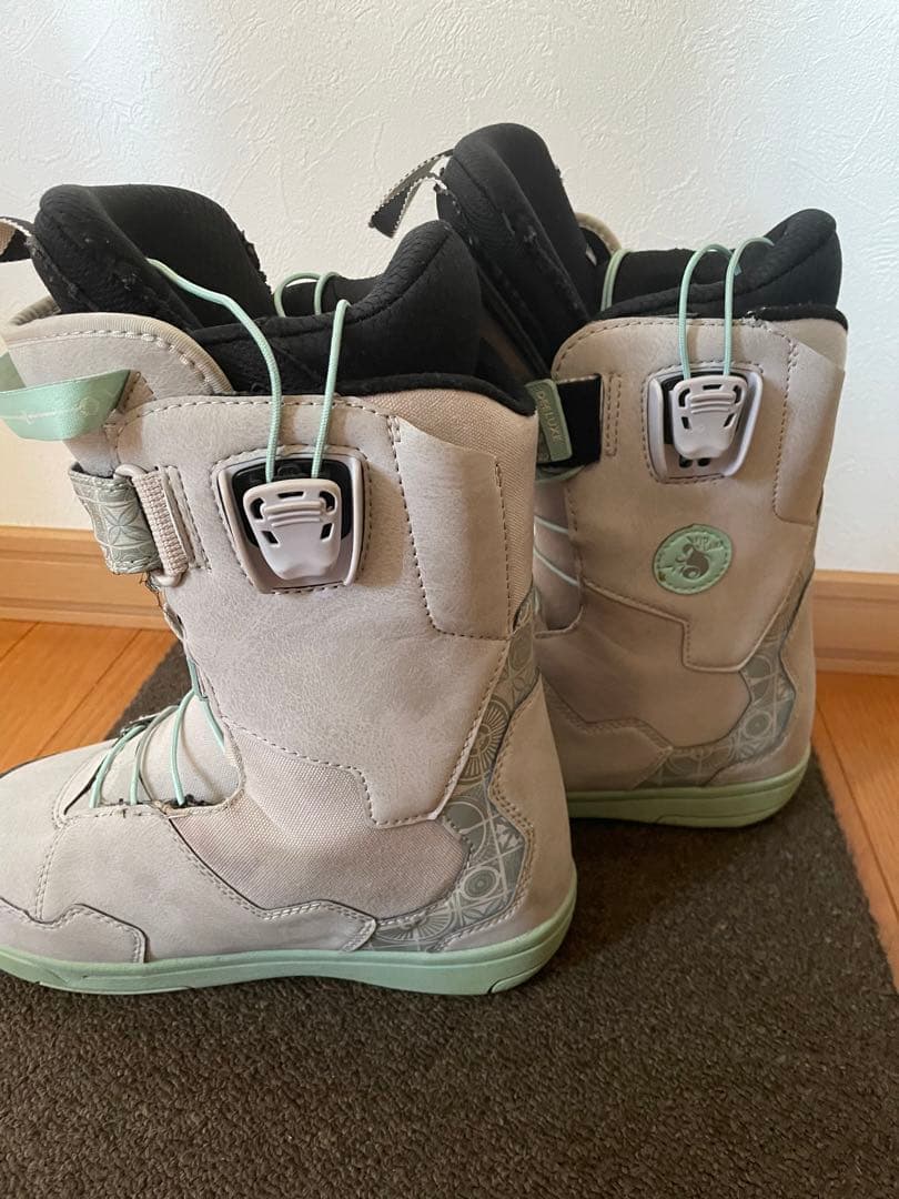 スノボブーツ23.5センチ