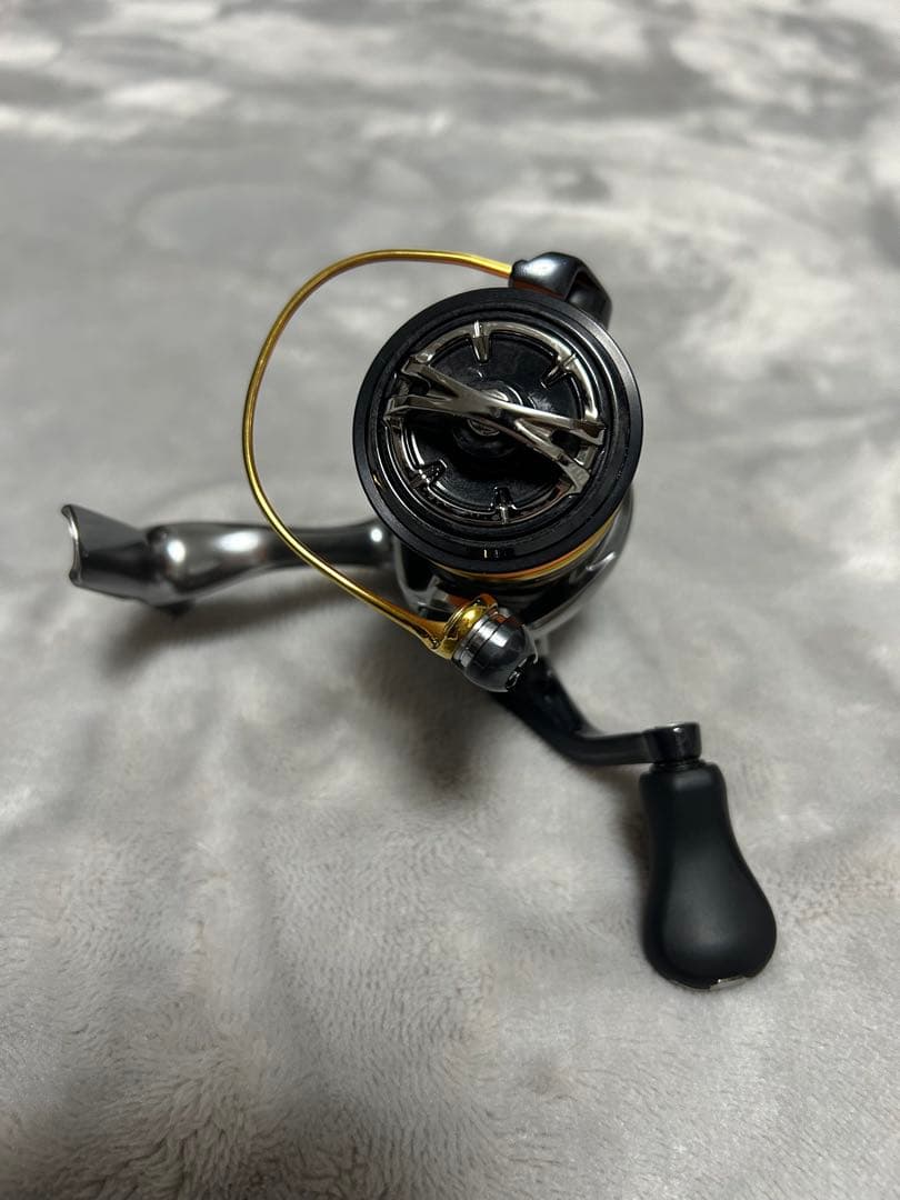 Shimano 16Vanquish C2000S スピニングリール