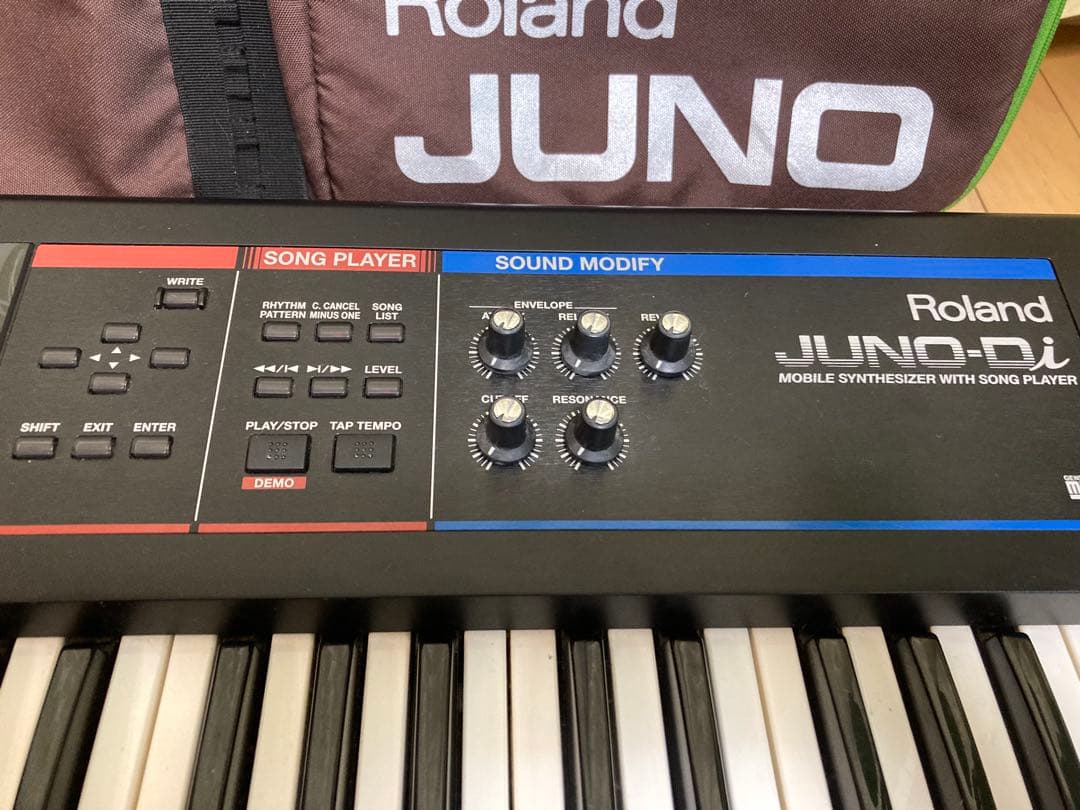 Roland JUNO-Di シンセサイザー　動作確認済み