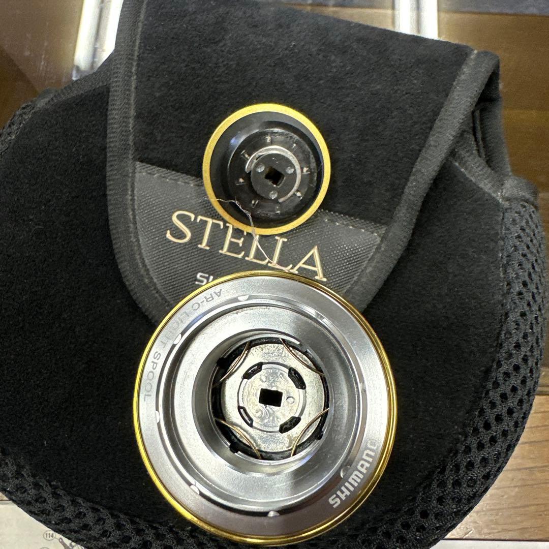 シマノ　10ステラ C3000HG ハンドル未使用