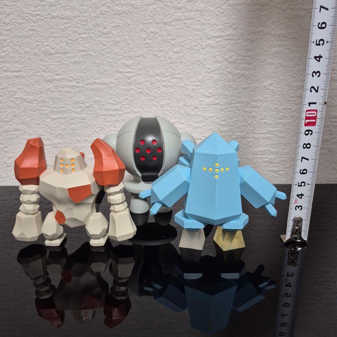 海外版ポケモンスケールワールド レジロック、レジスチル、レジアイス 三体セット