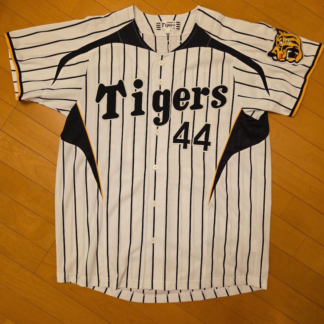 阪神タイガース梅野隆太郎直筆サイン入りホームレプリカユニフォーム(未使用)