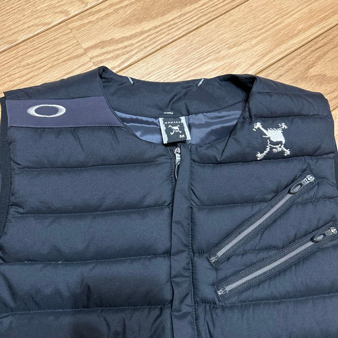 オークリー　ゴルフ　ダウンベスト