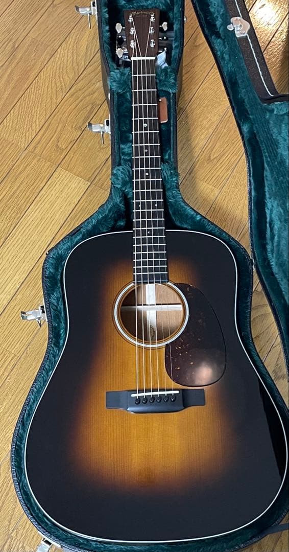 martin d-18 standard sunburst 2020年製