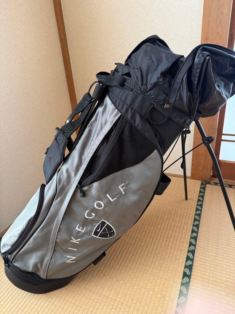 Nike Golf 自立式キャディバッグ グレー/ブラック