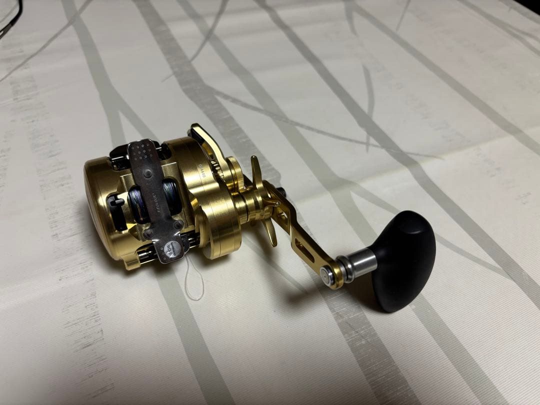 極美品　22 SHIMANO OCEA CONQUEST 300HG