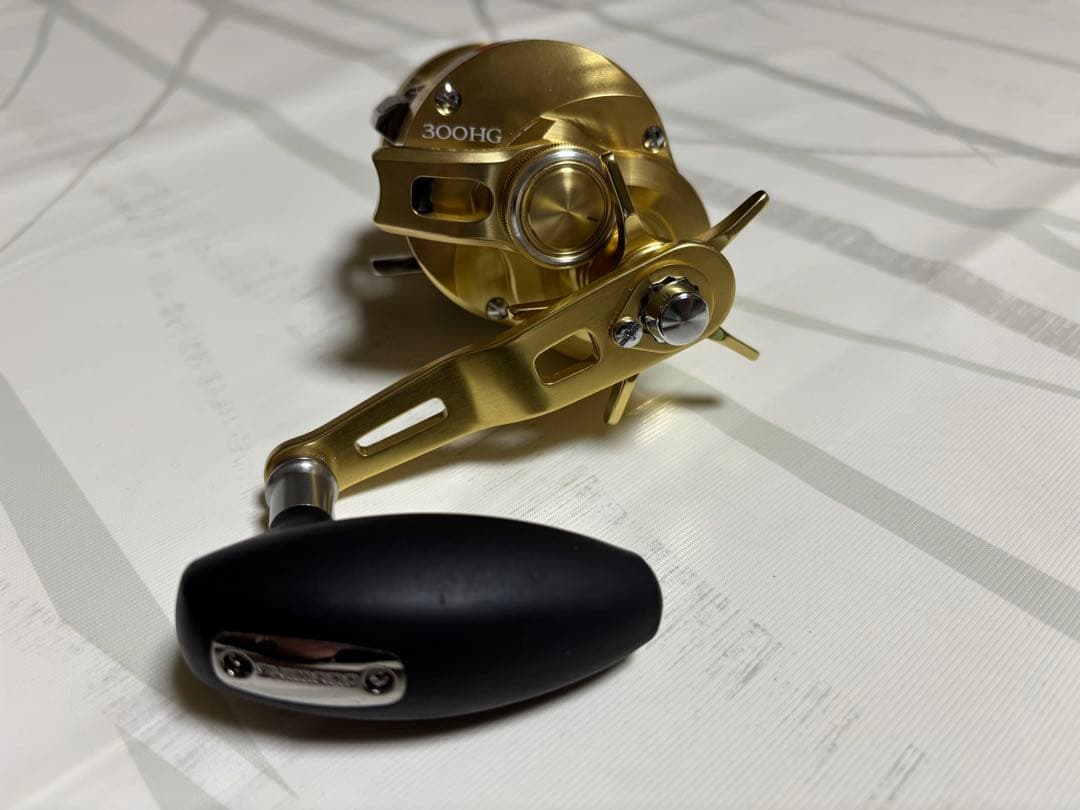 極美品　22 SHIMANO OCEA CONQUEST 300HG