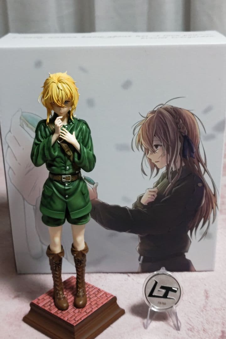 ヴァイオレット エヴァーガーデン　子供バージョン　ガレージキット　フィギュア