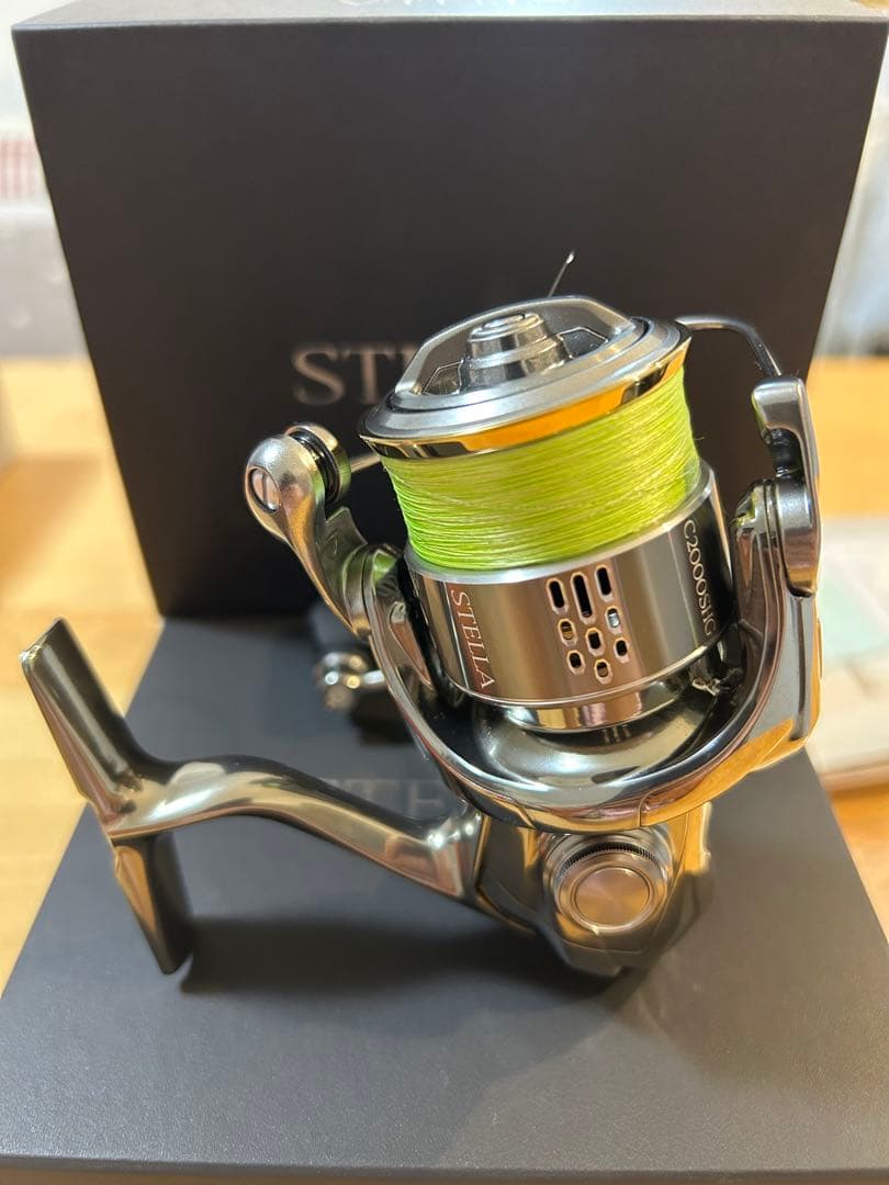 【美品】18ステラ SHIMANO STELLA C2000SHG
