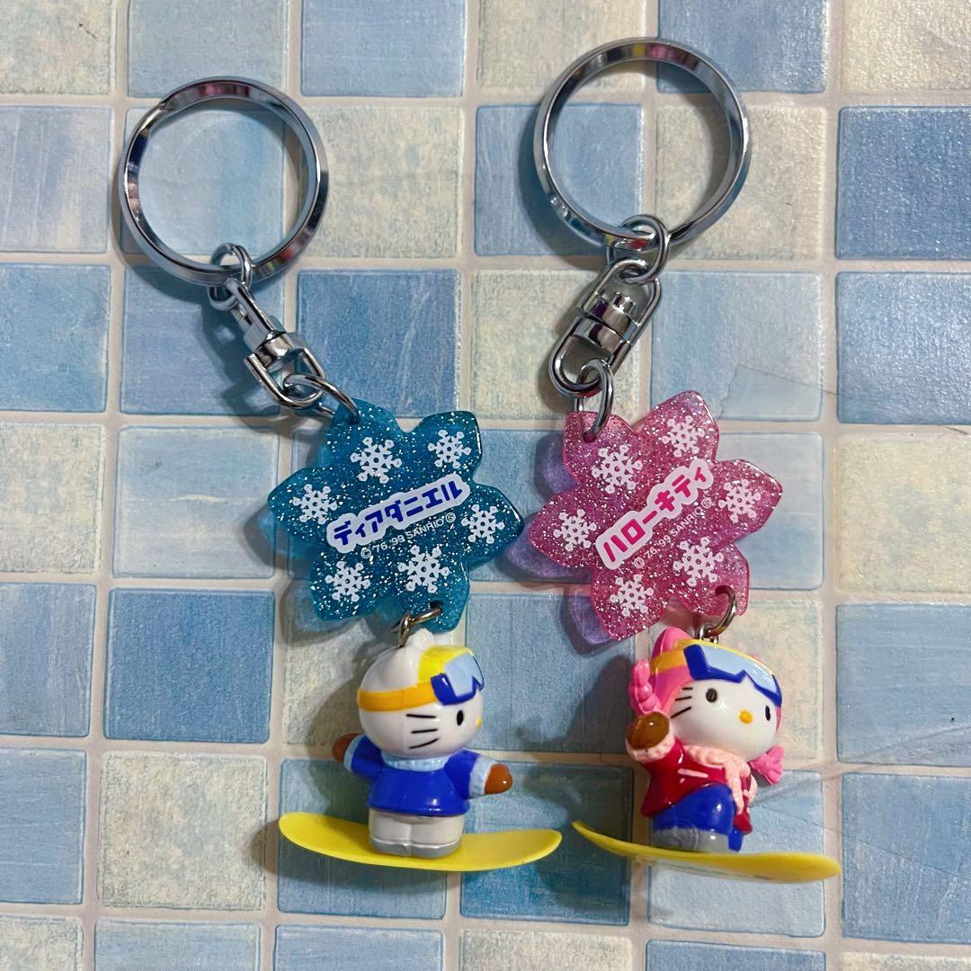 サンリオ　ディアダニエル　ハローキティ スノーボード キーホルダー　ペアセット