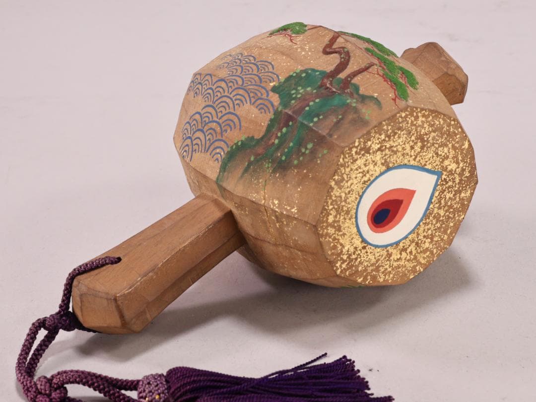 BK210　本物保証　 井波彫刻作家　四家井弘行 「 木彫 宝槌 」　彩色　置物