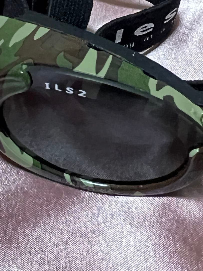 本物DOGGLES ILS2 犬用カモフラサングラスUVカット99.9%白内障