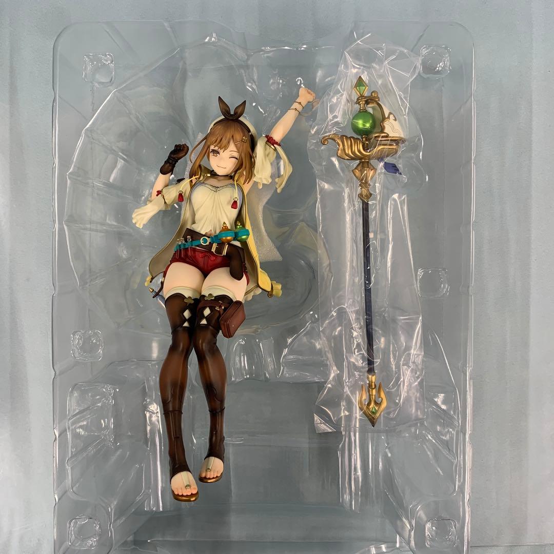 ライザリン・シュタウト ライザのアトリエ ～常闇の女王と秘密の隠れ家～ 1/7